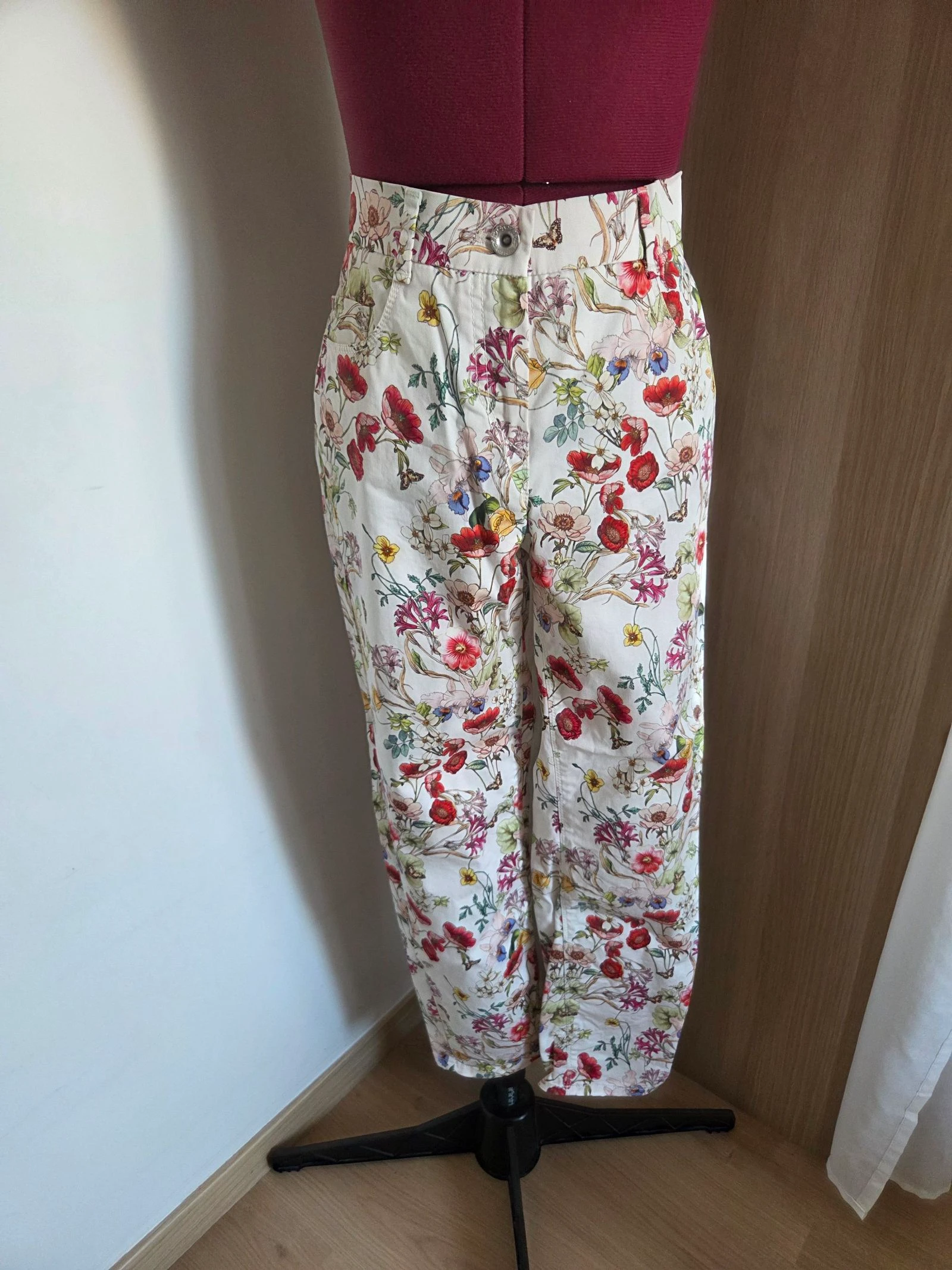 Pantalon slim fit taille haute blanc motif fleuri taille 40 FR Atelier Gardeur